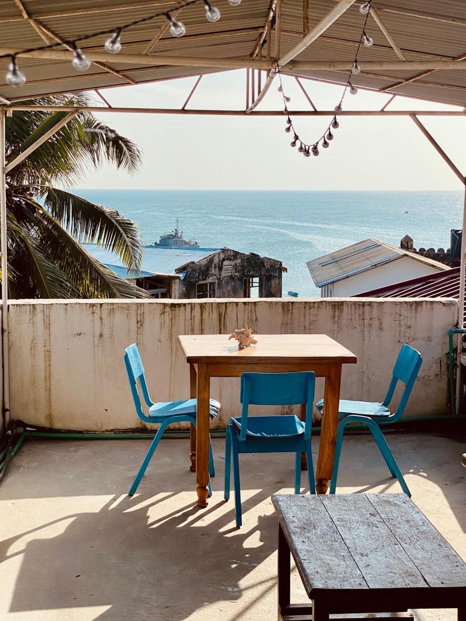 Balcony House Bed & Breakfast Zanzibar Exterior photo