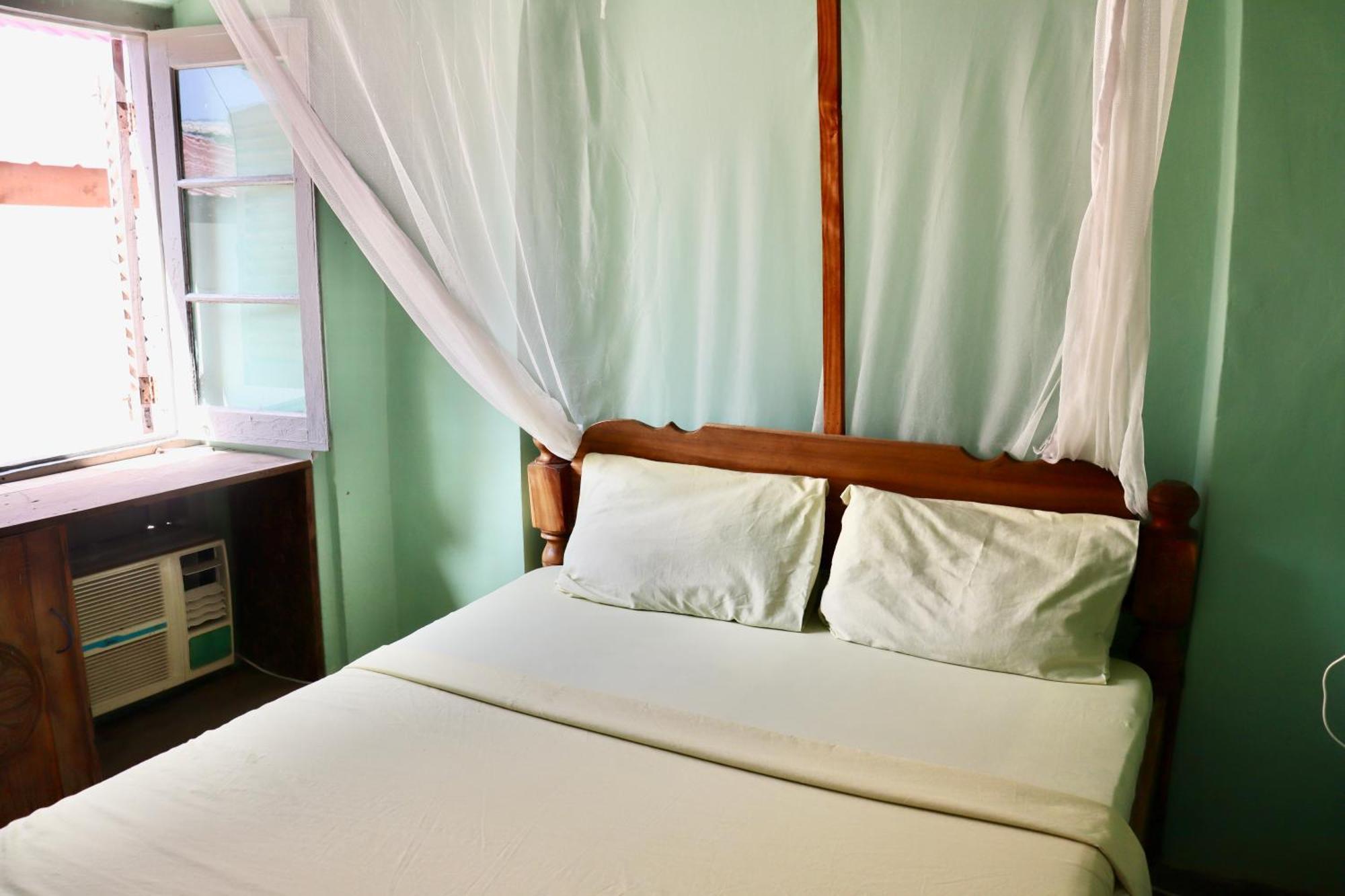 Balcony House Bed & Breakfast Zanzibar Room photo